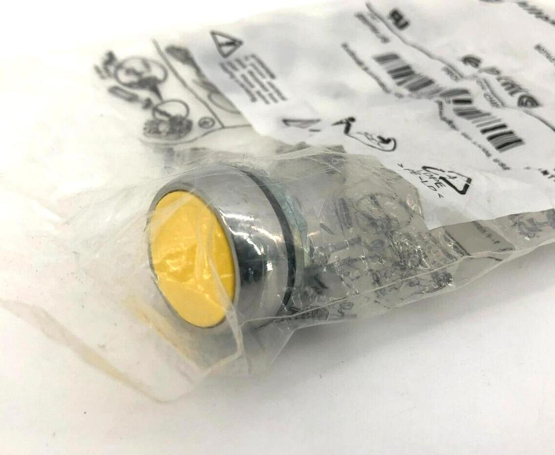 Lot of 3 New Allen Bradley 800FM-F6 Ser. A Pushbuttons, Flush, Yellow