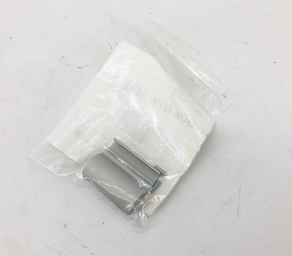 New Parker P8S-TMA07 Sensor Mount P1D-T 32-100