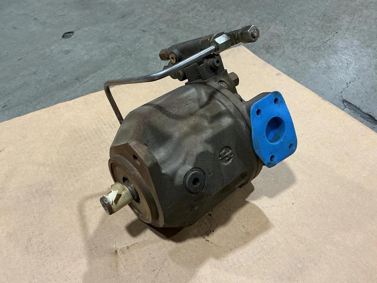 Used Rexroth Brueninghaus Hydraulik AA10VS045FHD/30R-PKC62N00 Pump 1800RPM DR-210bar