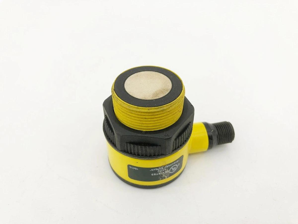 Used Banner Engineering T30UXDBQ8 Ultrasonic Proximity Sensor 30mm 80058
