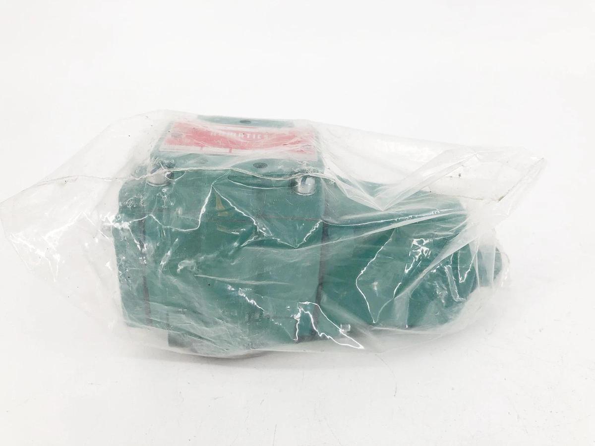 New Numatics 12SAD4 OA11B30 Pneumatic Solenoid MK10 120V .16A 12SAD400OA11B30