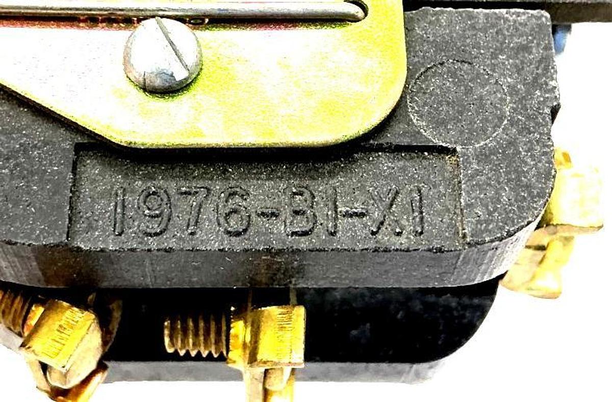Used Square D 1976-B1-X1 Overload Relay Power: 600VAC Control: 600VAC/250VDC