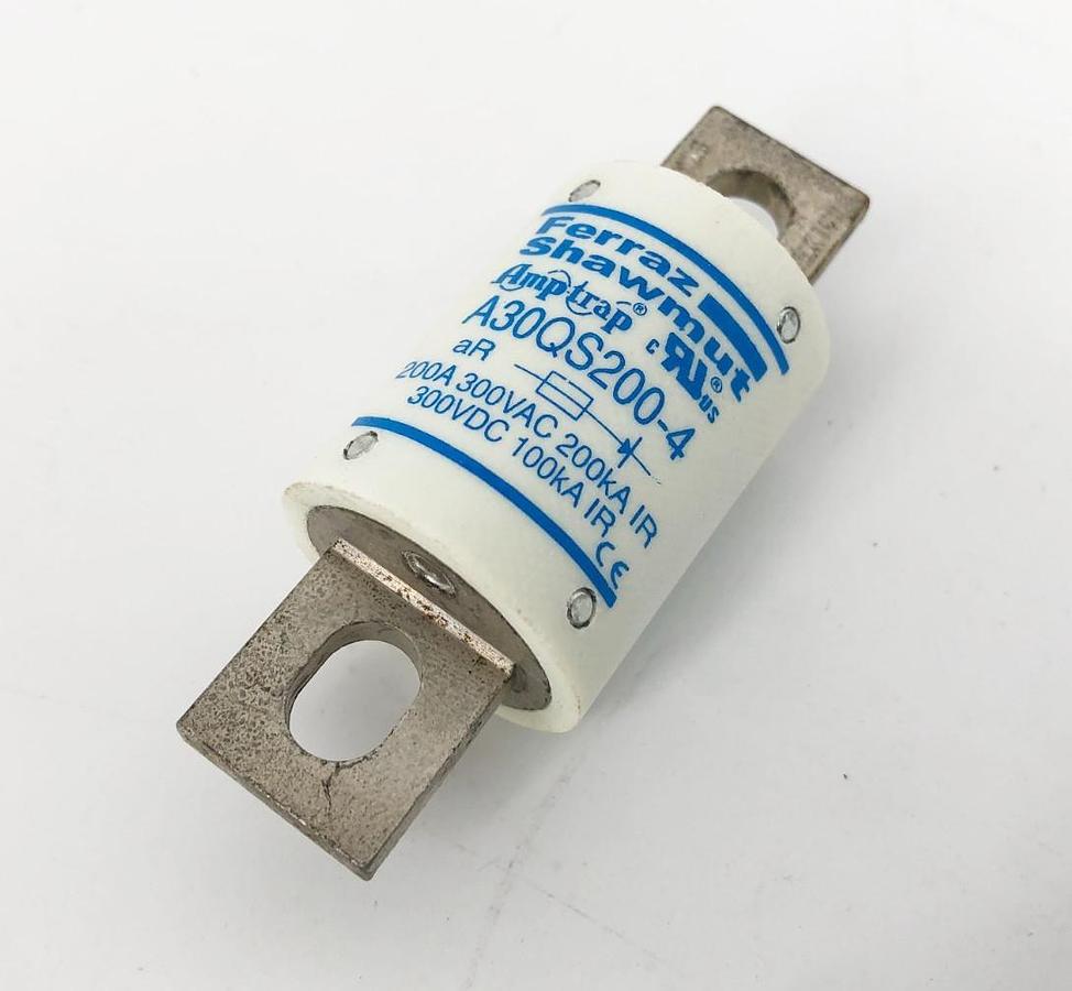 New Ferraz Shawmut A30QS200-4 Semiconductor Fuse 200A 300VAC/DC