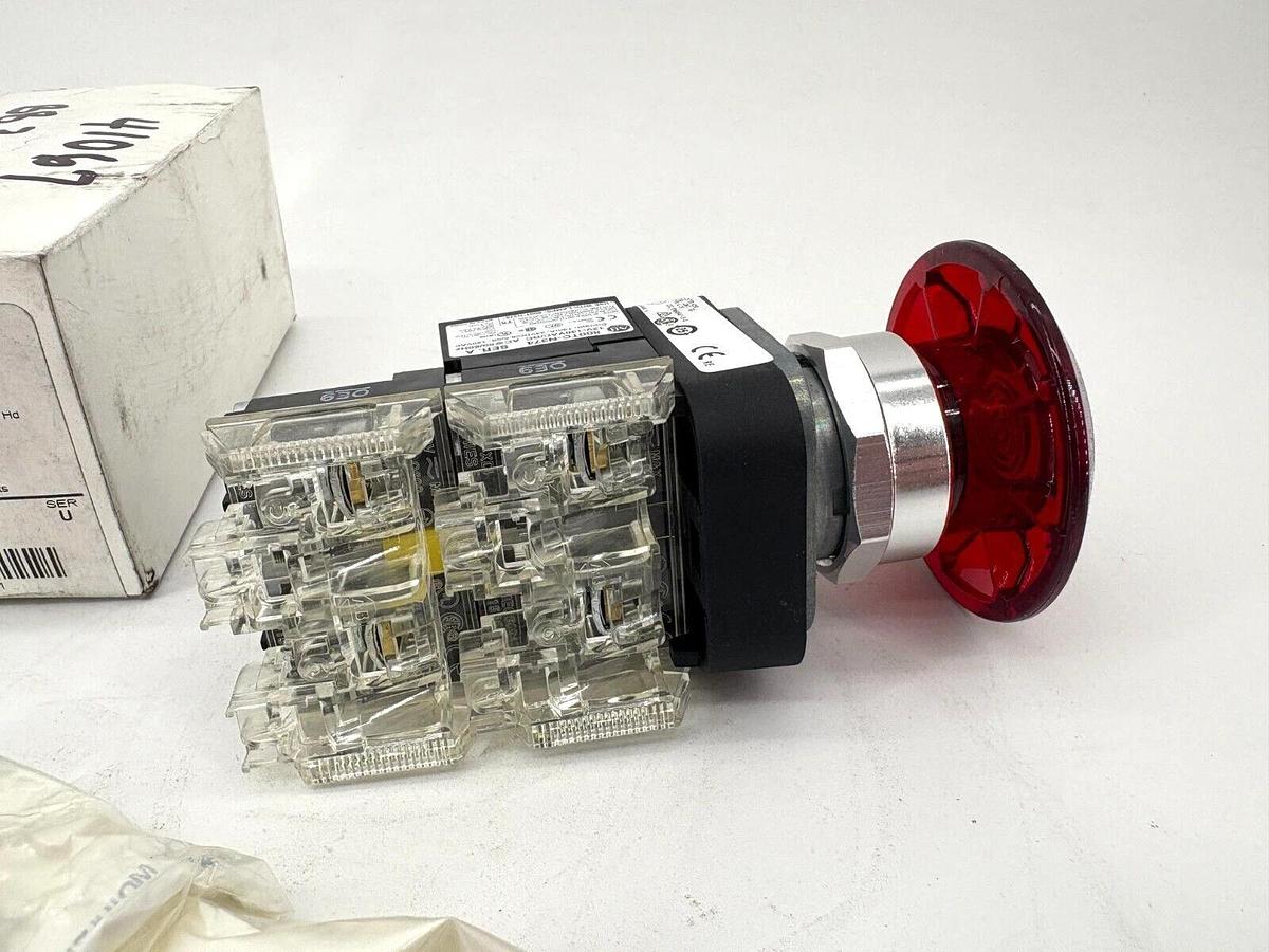 New Allen Bradley 800TC-FXJQH2RA5 Ser. U Illuminated Jumbo Pushbutton 2-Pos.