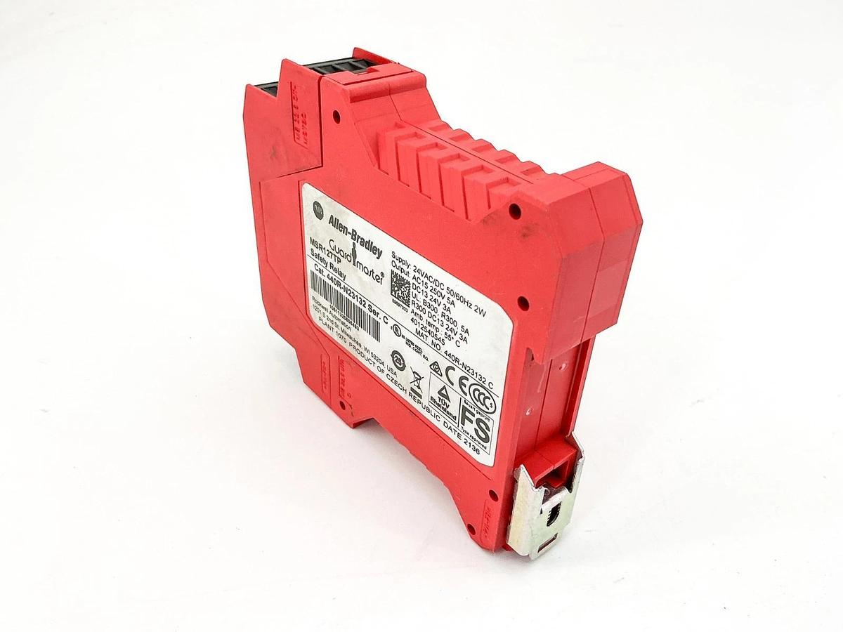 New Allen Bradley 440R-N23132 Guardmaster Safety Relay 24V 3A MSR127TP No Box