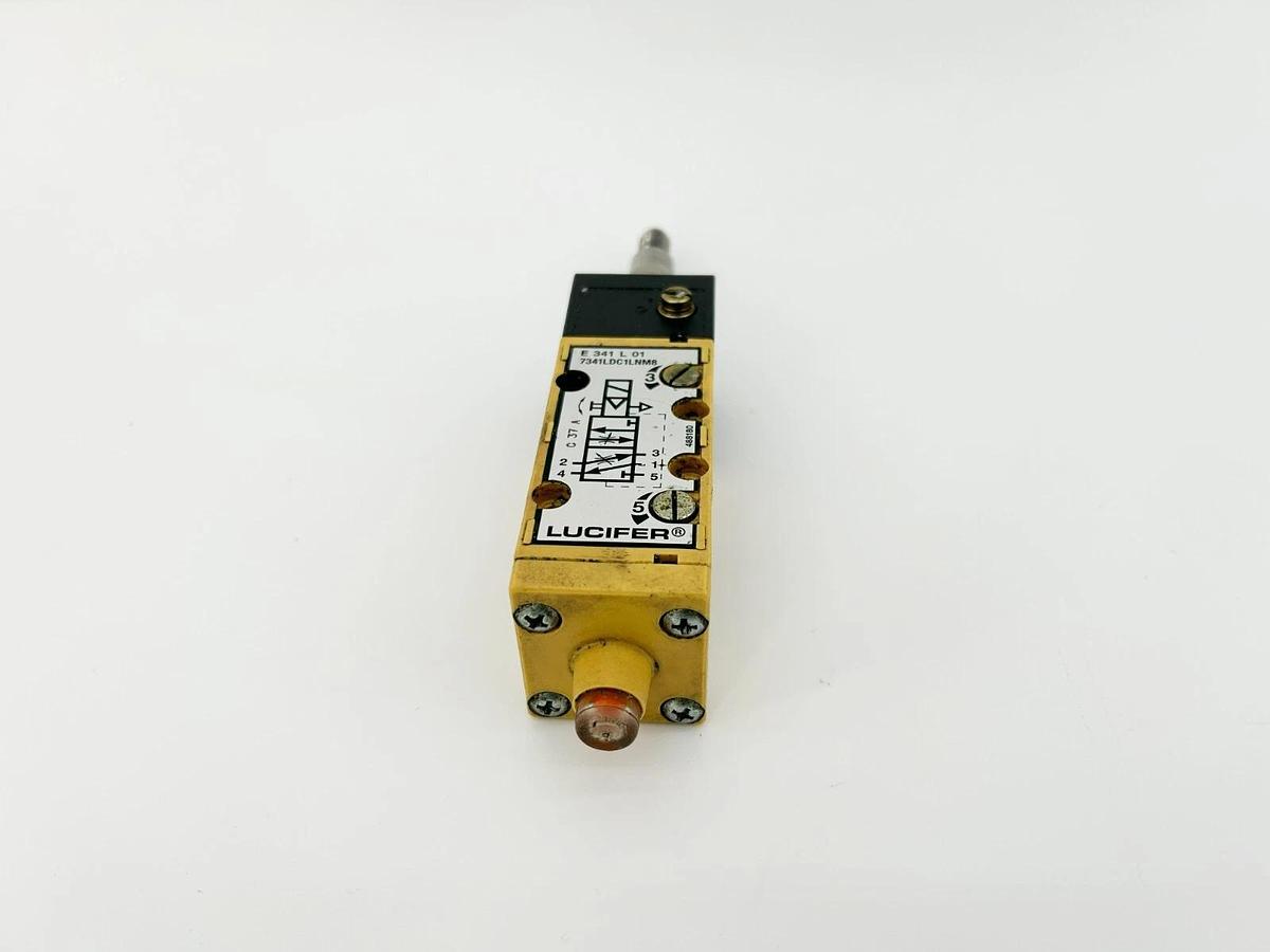 Used Parker Lucifer 345L01 Solenoid Valve, 24VDC, 13W, 7341LDC1LNM8 - No Coil