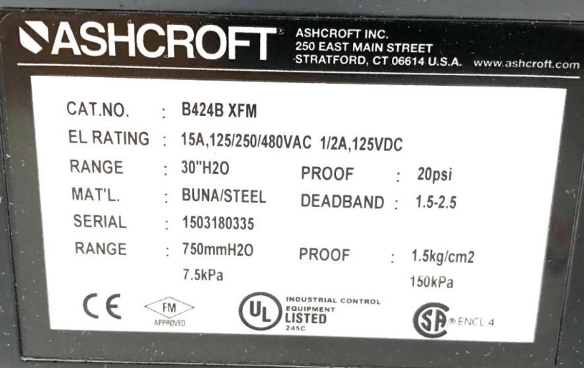 New Ashcroft B424B XFM Pressure Switch 30" H2O 15A 125/250/480VAC 1/2A 125VDC