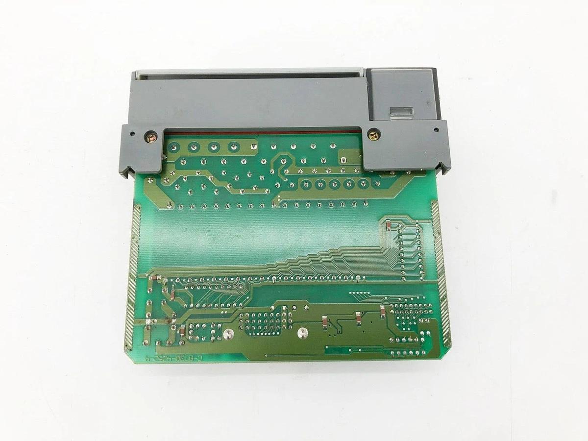 Used Allen Bradley 1746-OA16 Ser. B SLC500 Output Module 85-265VAC