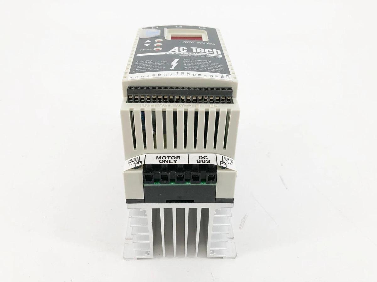 New Lenze AC Tech SF520 AC Motor Drive 2HP 480/590V 3PH