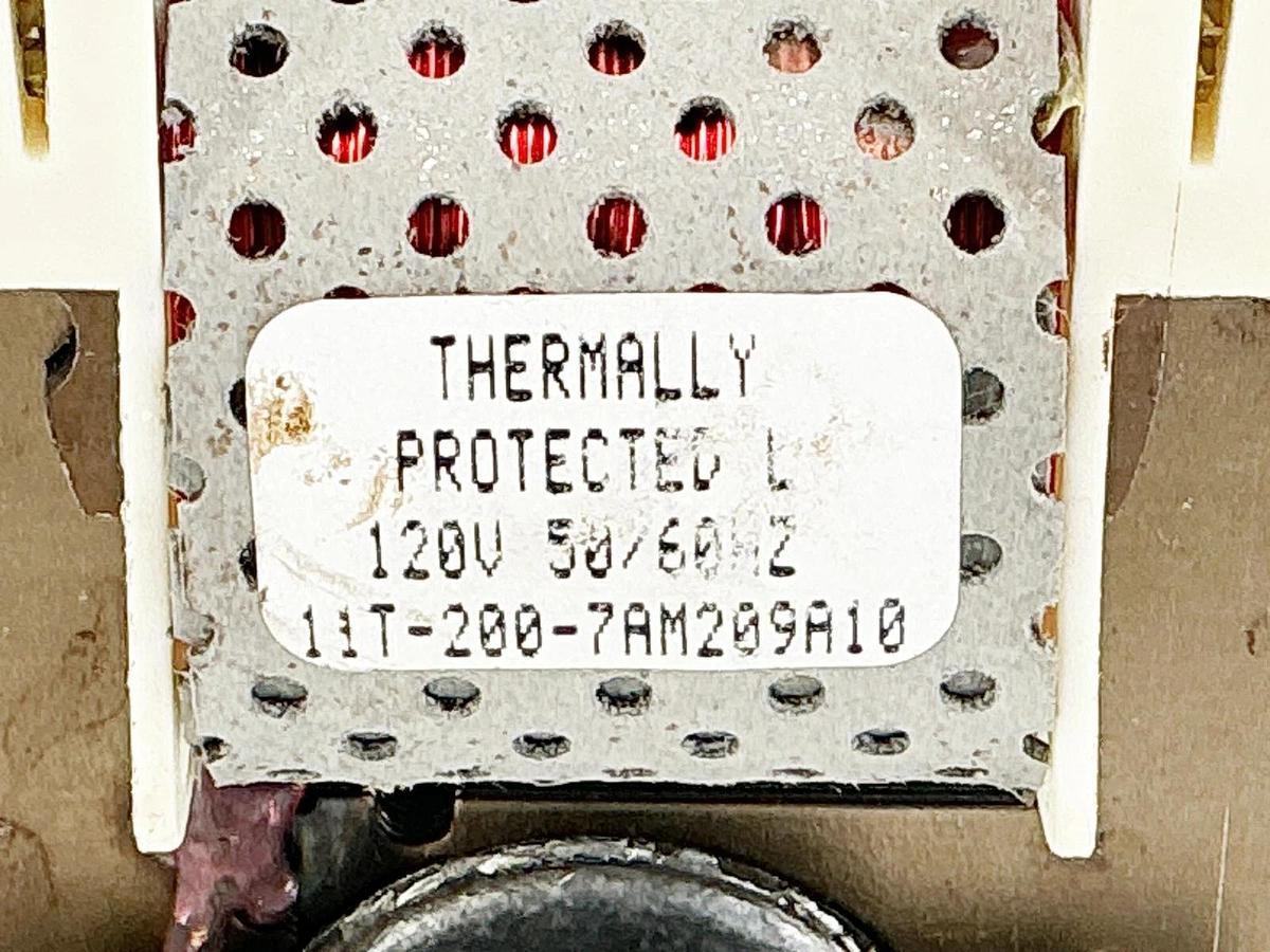 New Brevel Motors 11T-200-7AM209A10 Gear Motor Protected 120V 50/60Hz - No Box