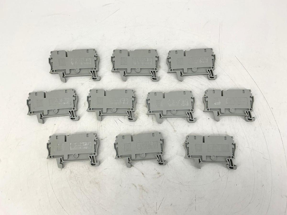Lot of 10 New Allen Bradley 1492-L3P Terminal Block 600V 1492L3P