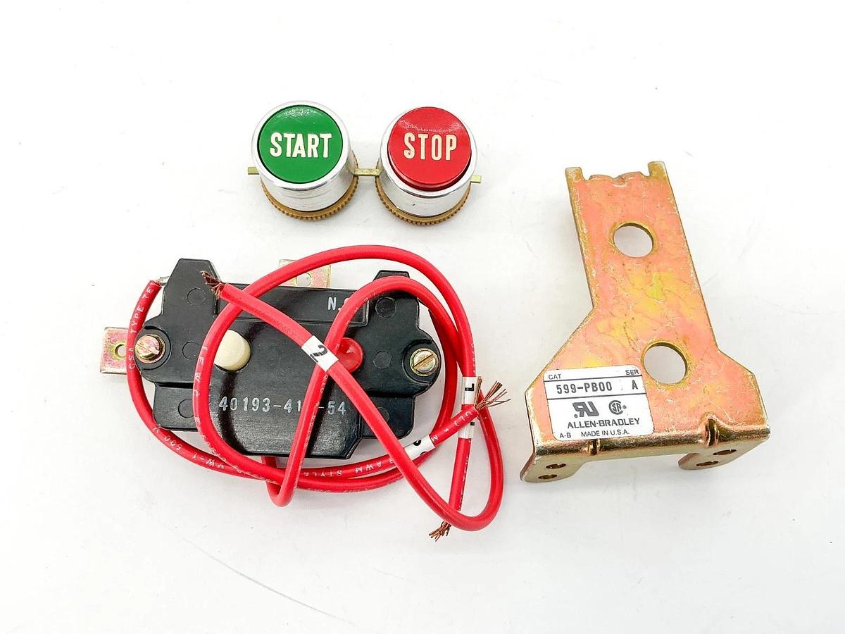 New Allen Bradley 599-PB00 Start Stop Bushbutton Assembly 600V - No Box