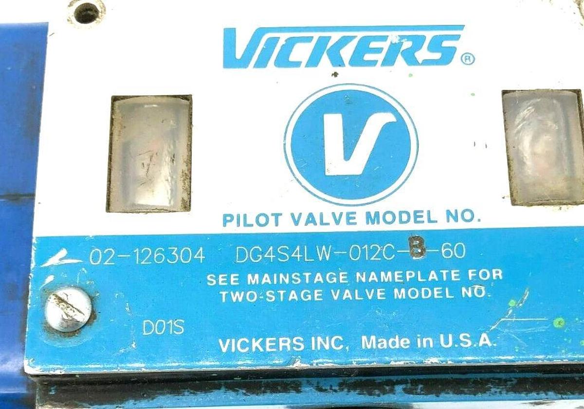 Used Vickers DG4S4LW-012C-B-60 Pilot Valve 120V Coil 02-126304