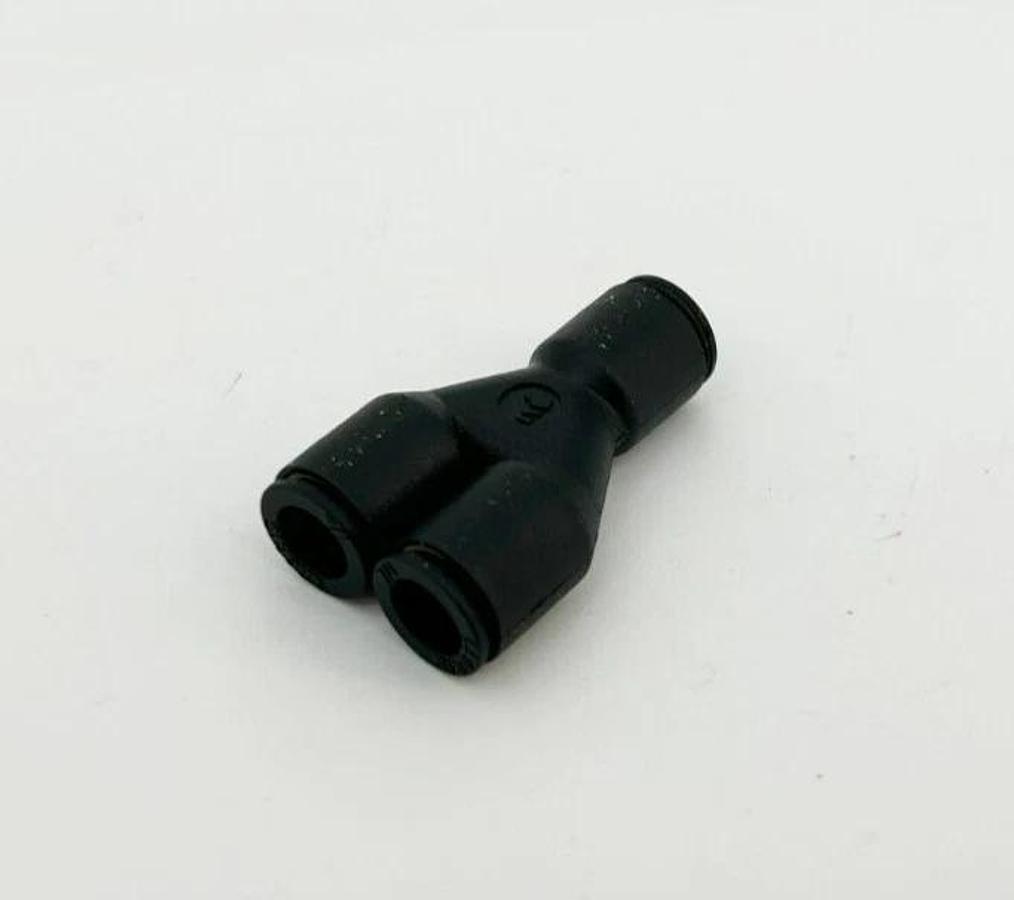 Lot of 6 New Lawson 62221 Y Unions, 1/4" Tube OD, Glass Reinforced Nylon