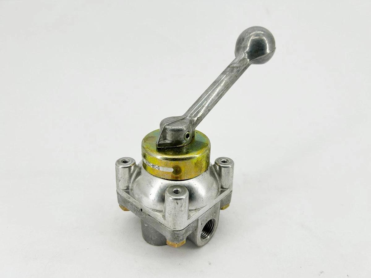 New Barksdale 9022-MC-G Shear-Seal Directional Control Valve - No Box