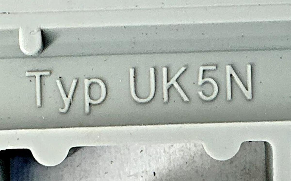 Lot of 10 New Phoenix Contact UK-5-N Terminal Block Gray 30A 600V UK-5N 3004362