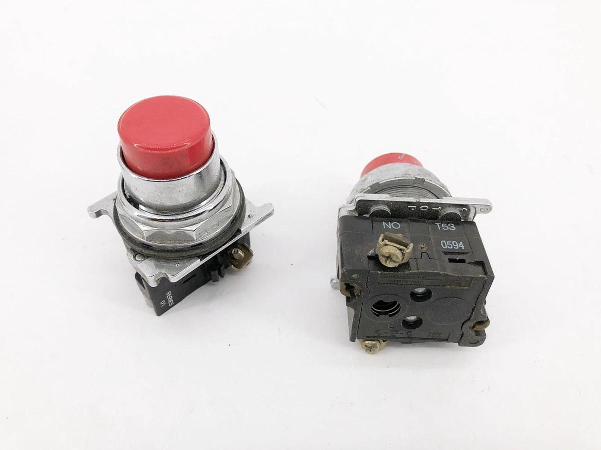 Used Lot of 12 Cutler-Hammer Momentary Pushbuttons Black Green Red Stop 10250T