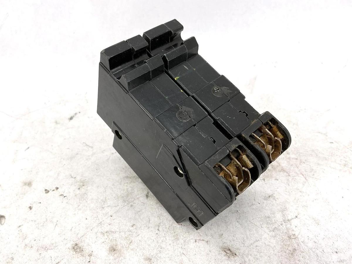 New Square D EH-24015 Circuit Breaker 2-Pole 15A 277/480VAC 37209