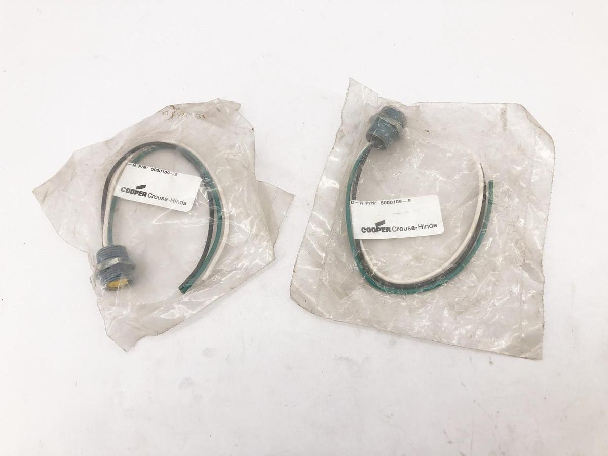 Lot of 2 New Cooper Crouse-Hinds 5000109-9 Cordsets 3-Pole