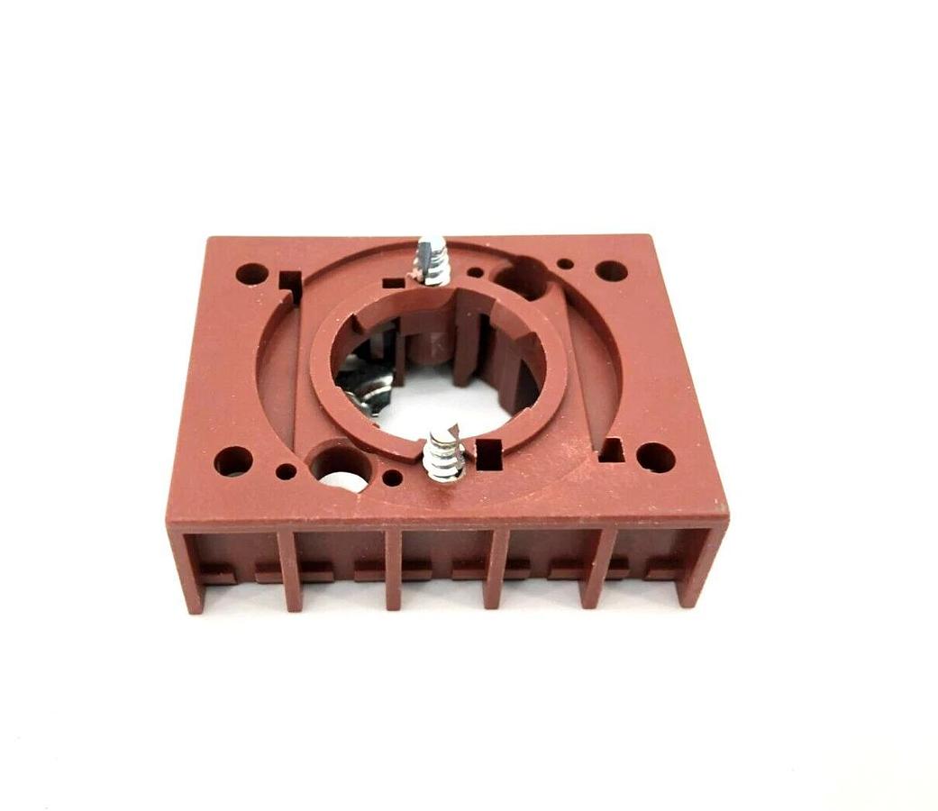 New Siemens 3SB04-CBH Push Button Operator 5-Unit Holder