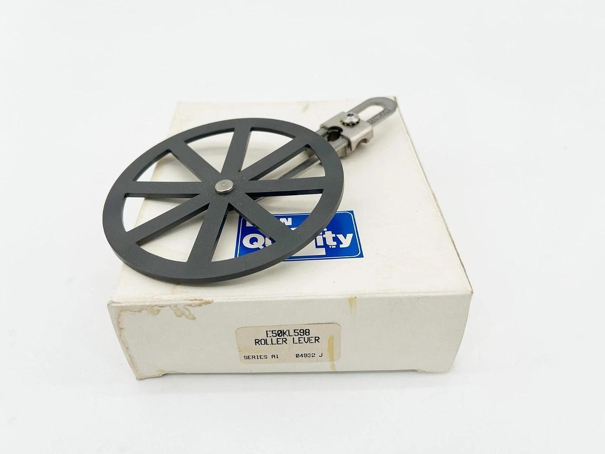 New Eaton E50KL598 Operating Roller Lever E50 Series A1