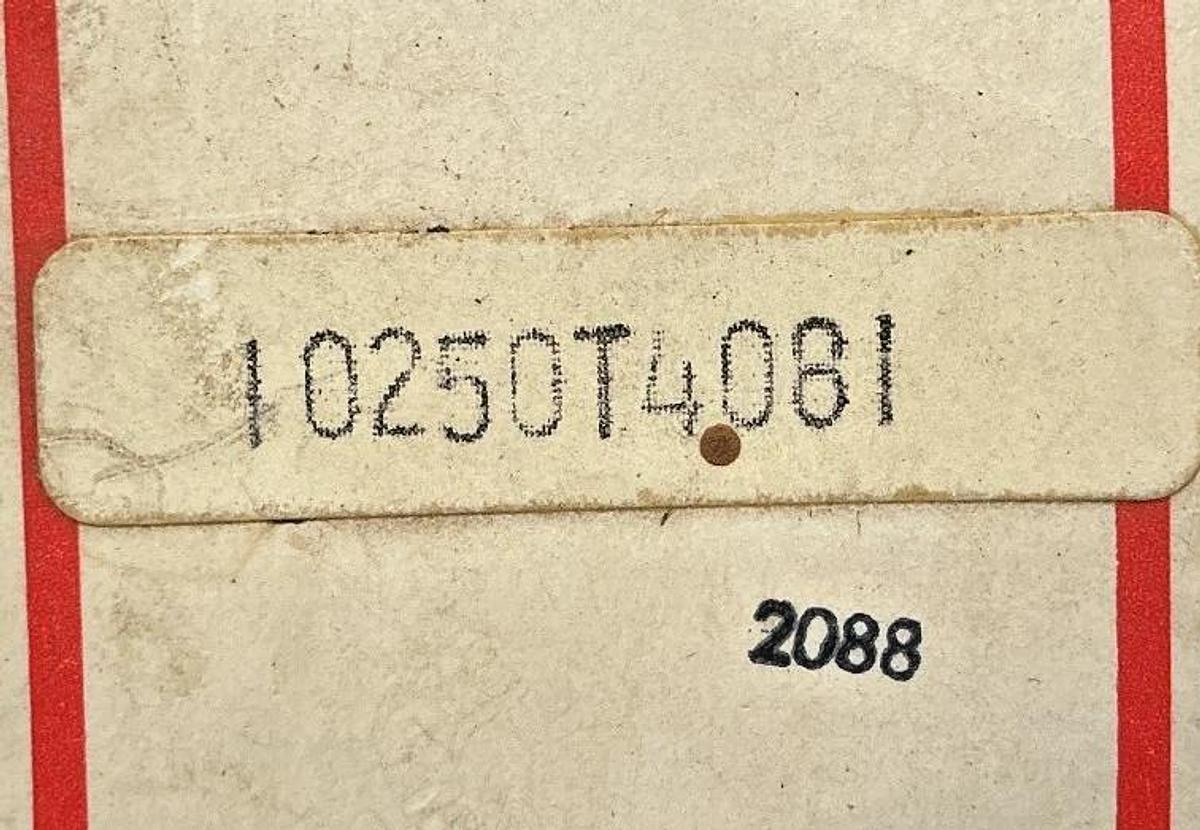 New Eaton Cutler-Hammer 10250T4081 Selector Switch 2-Position Momentary