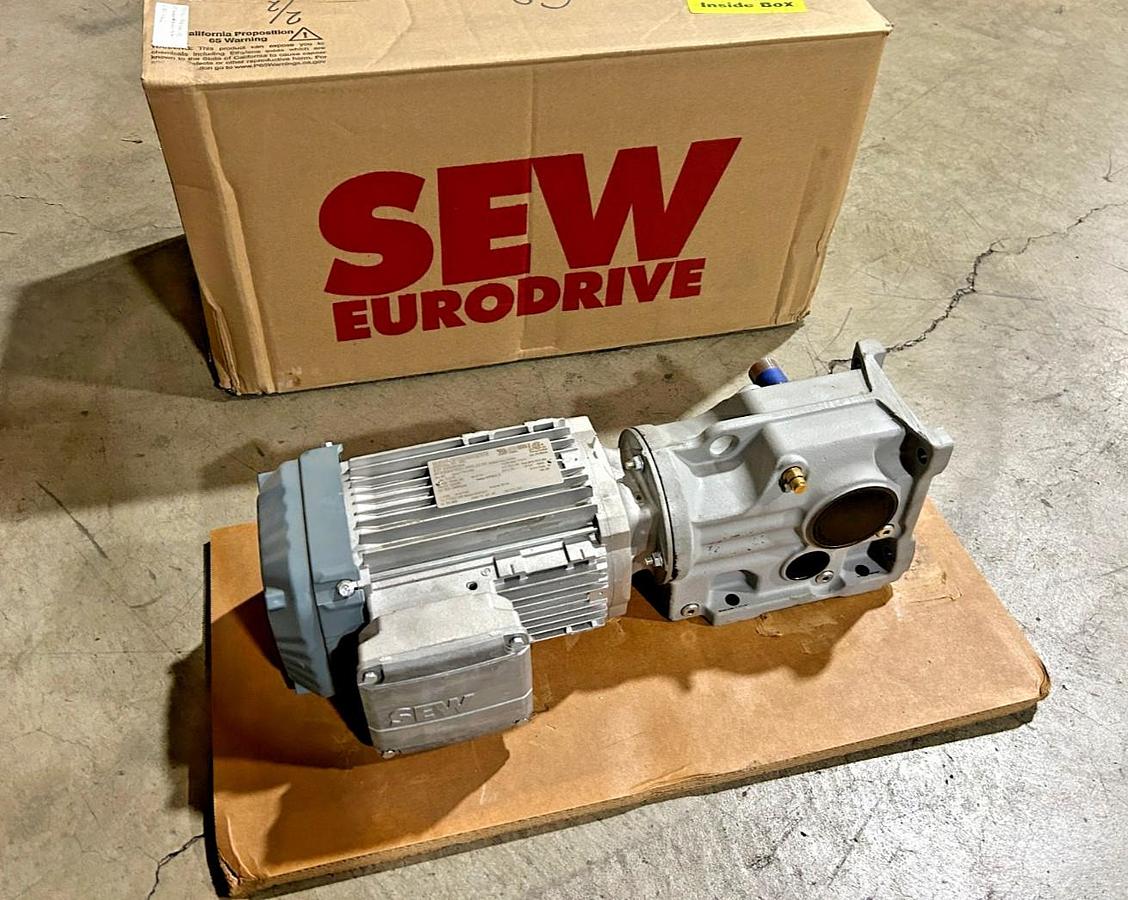 New SEW Eurodrive K37 DRN80M4 Gearmotor Inverter Duty VPWM 230/460V 1751/440rpm