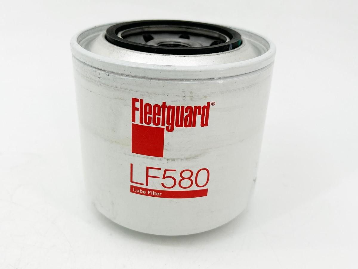New Fleetguard LF-580 Lube Filter Spin On - No Box