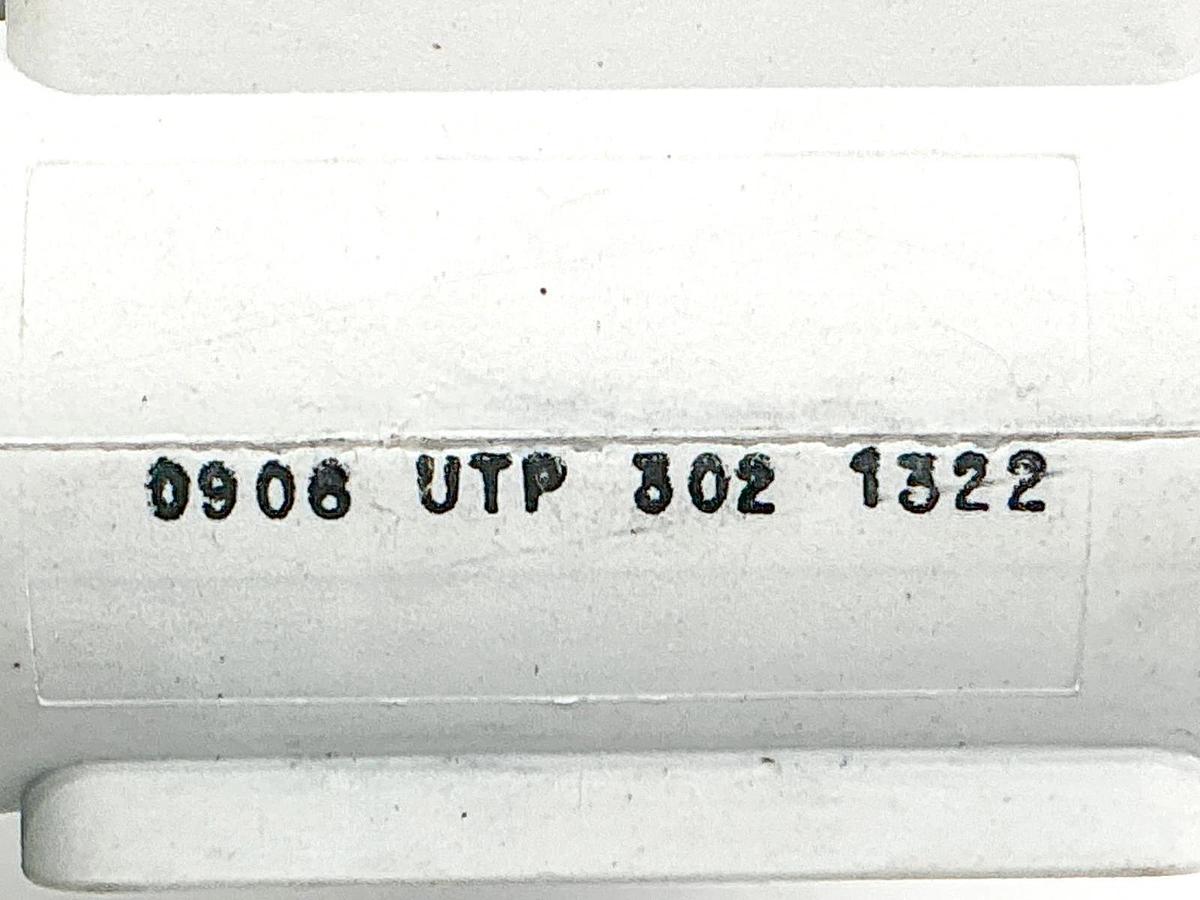 New Lumberg 0906-UTP-302-1322 Devicenet T Connector 5P - No Box