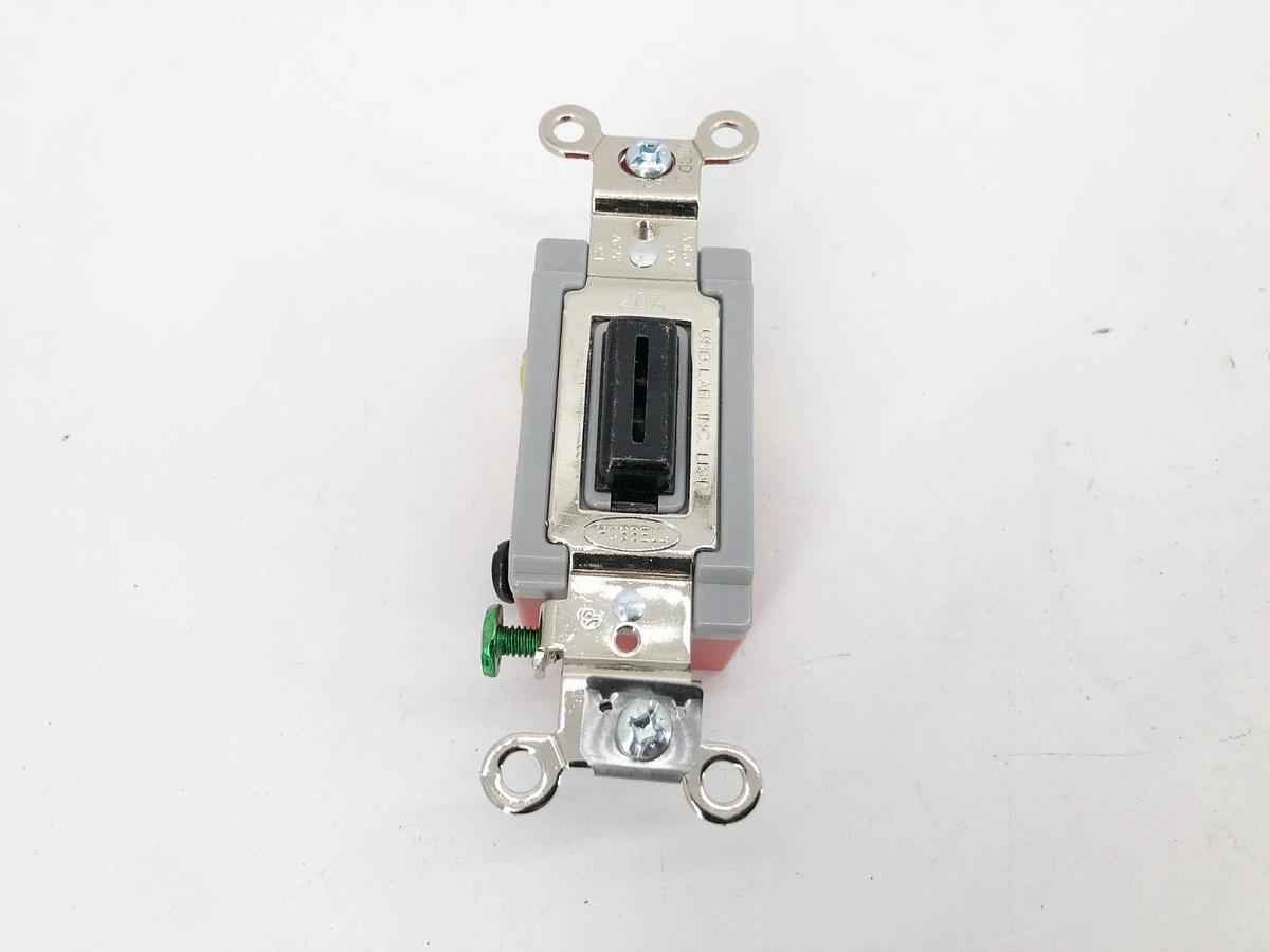 New Hubbell HBL1557L Momentary Toggle Single Pole Double Throw 20A 120/277V