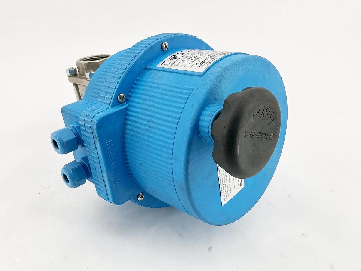 New Valbia VB060 85H01006 Valve Actuator 120/240V w/ 1-1/4" SS Valve - No Box