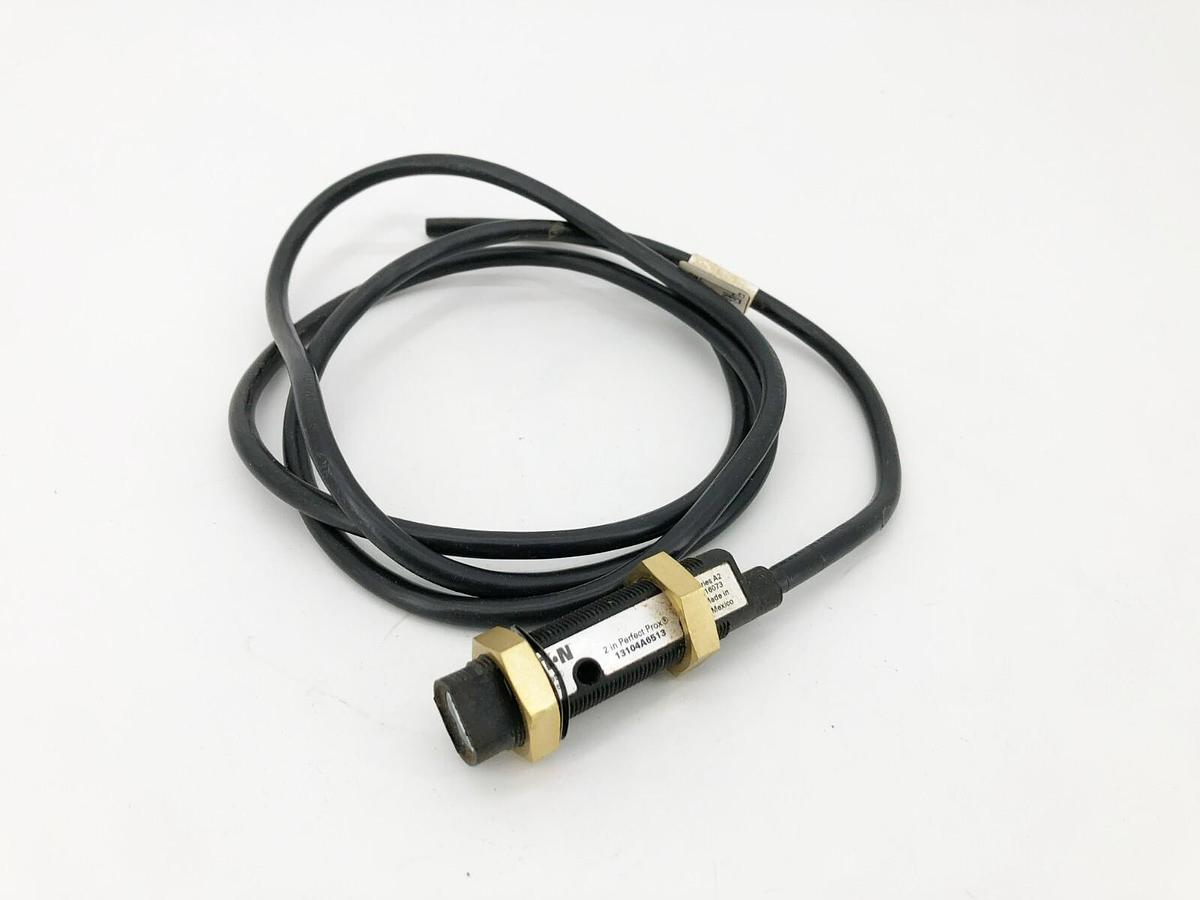 Used Eaton 13104A6513 Photoelectric Sensor 20-264VAC 15-30VDC