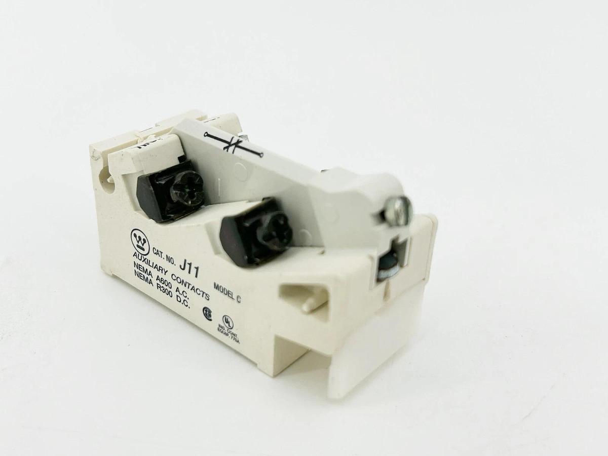 New Cutler Hammer J11 Auxiliary Contact NMA A600 AC R300 DC 9084A17G01