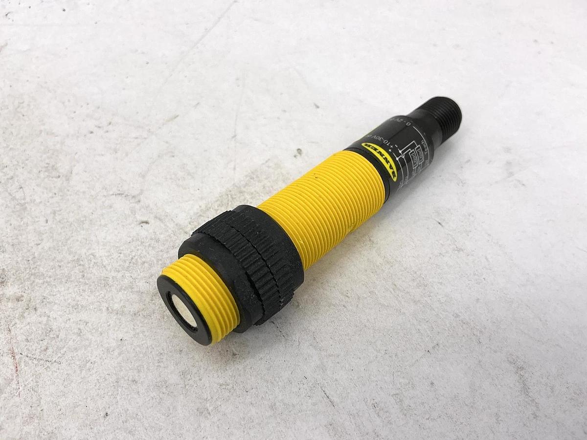 New Banner Engineering S18UBAQ U-Gage Discrete Sensor Range 30-300mm 5-Pin 30V