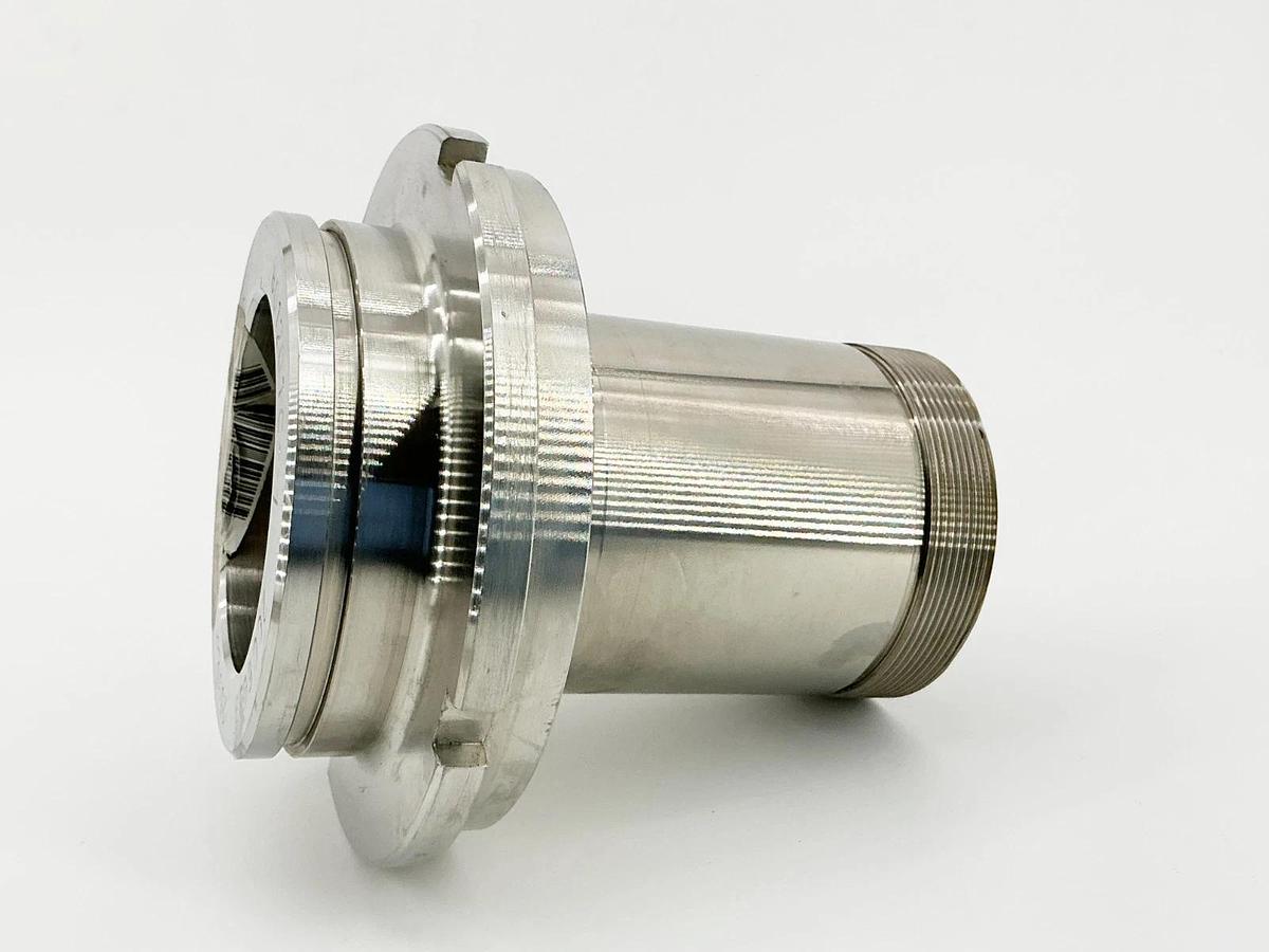 New 2006039 Threaded Sleeve Seal 6.25"OD X 3.13IN/3.14" ID X 6.37" LG 801201C-1