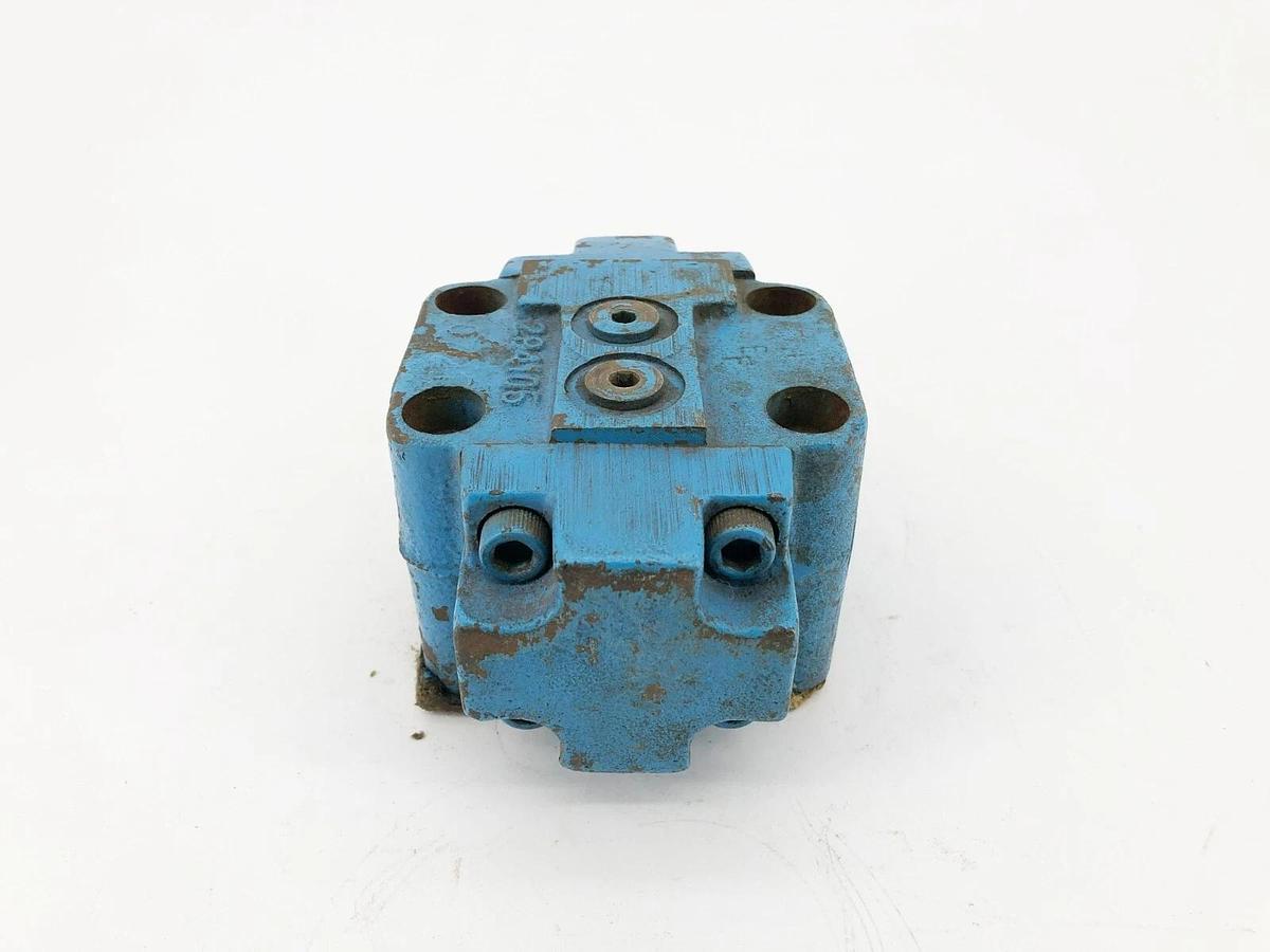 Used Vickers 4CG 03 A 21 Pilot Operated Check Valve 626499