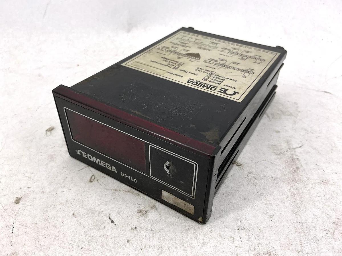 Used OMEGA DP460 Temperature Control Meter Thermocouple 115V DP460-RTD