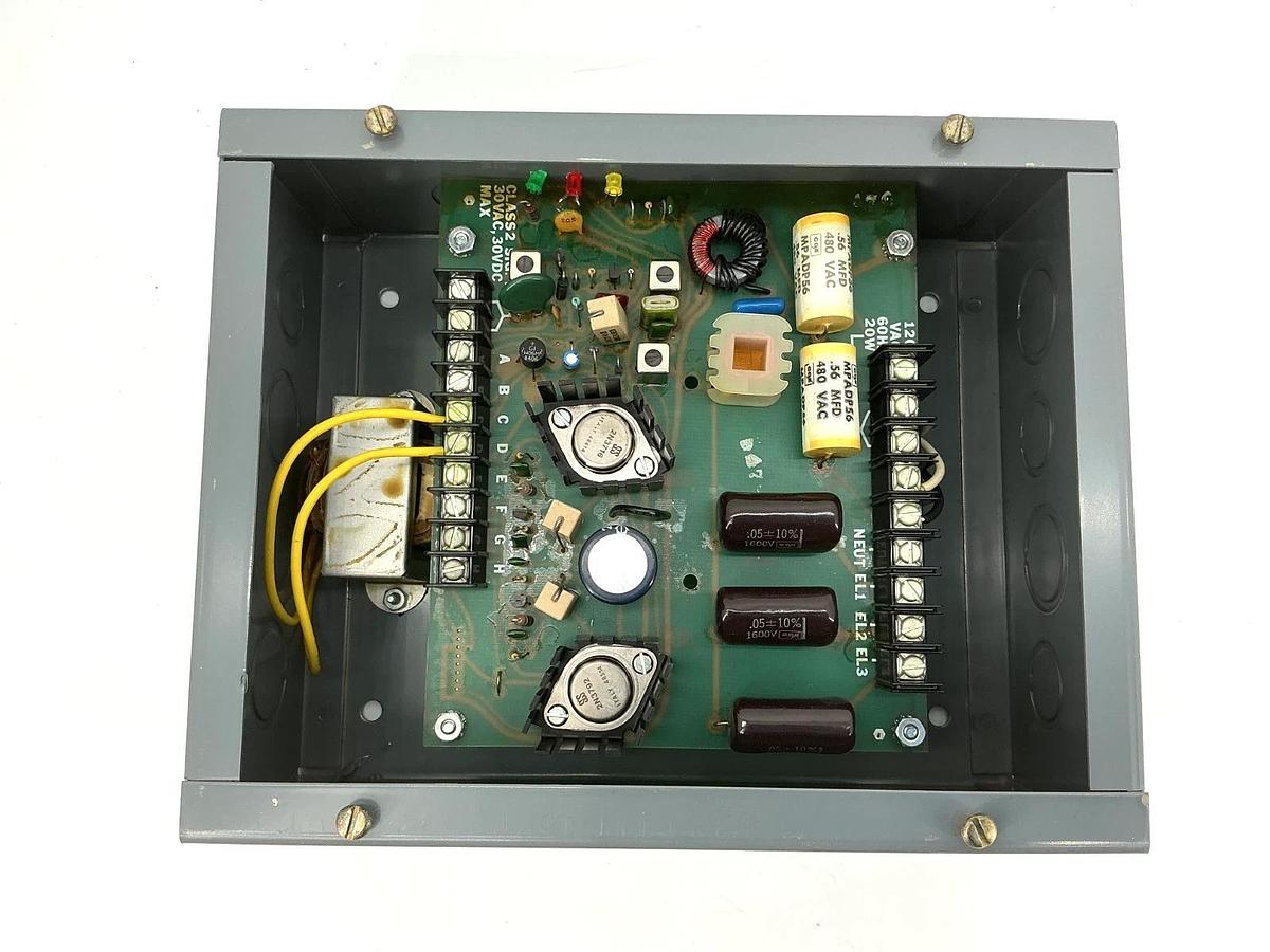 New Unbranded CTME Command Transmitter Indicating LEDs 10X8X4 20W 120VAC 60HZ