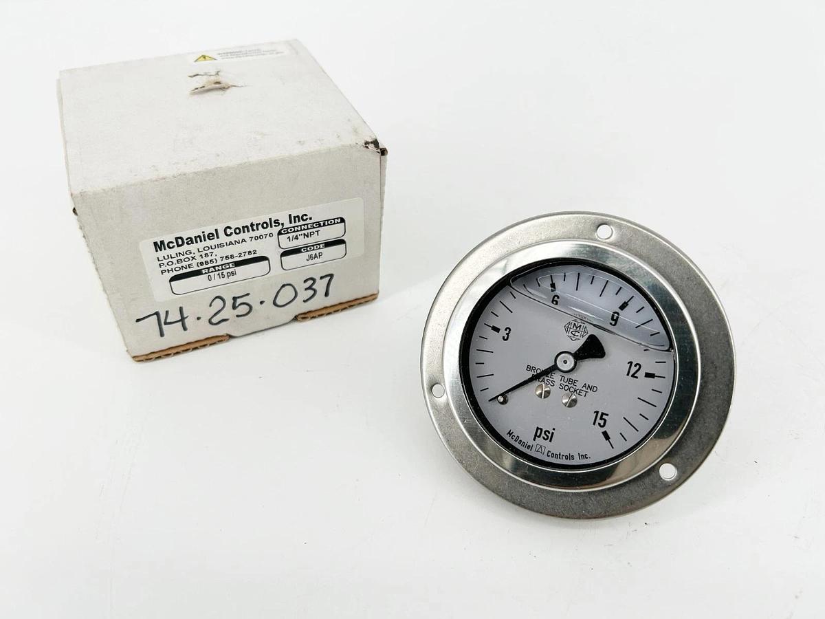 New McDaniel Controls J6AP Gauge 0-15psi 1/4" NPT