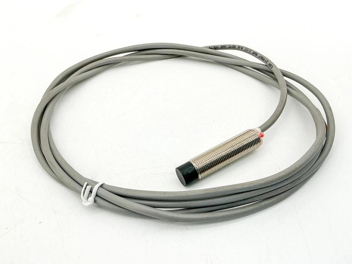 New Eaton E57-12GE08-D Inductive Proximity Sensor 10-30vdc 200Ma 2-Wire