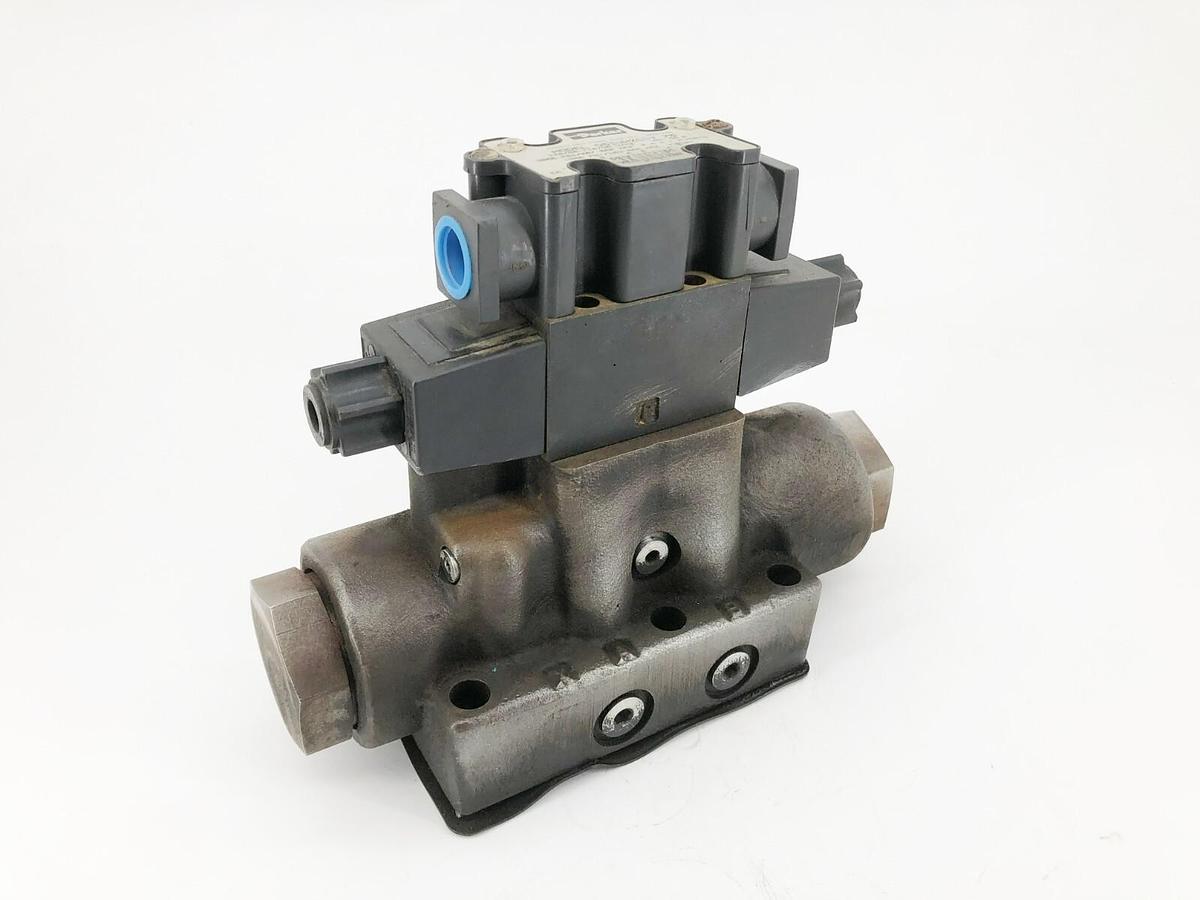 New Parker D61VW2C1Y 70 Directional Valve 120/60-11/50 .49-.58A