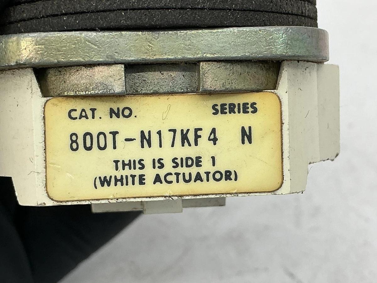 Used Allen Bradley 800T-N17KF4 Ser N Selector Switch 4-Position 800TN17KF4