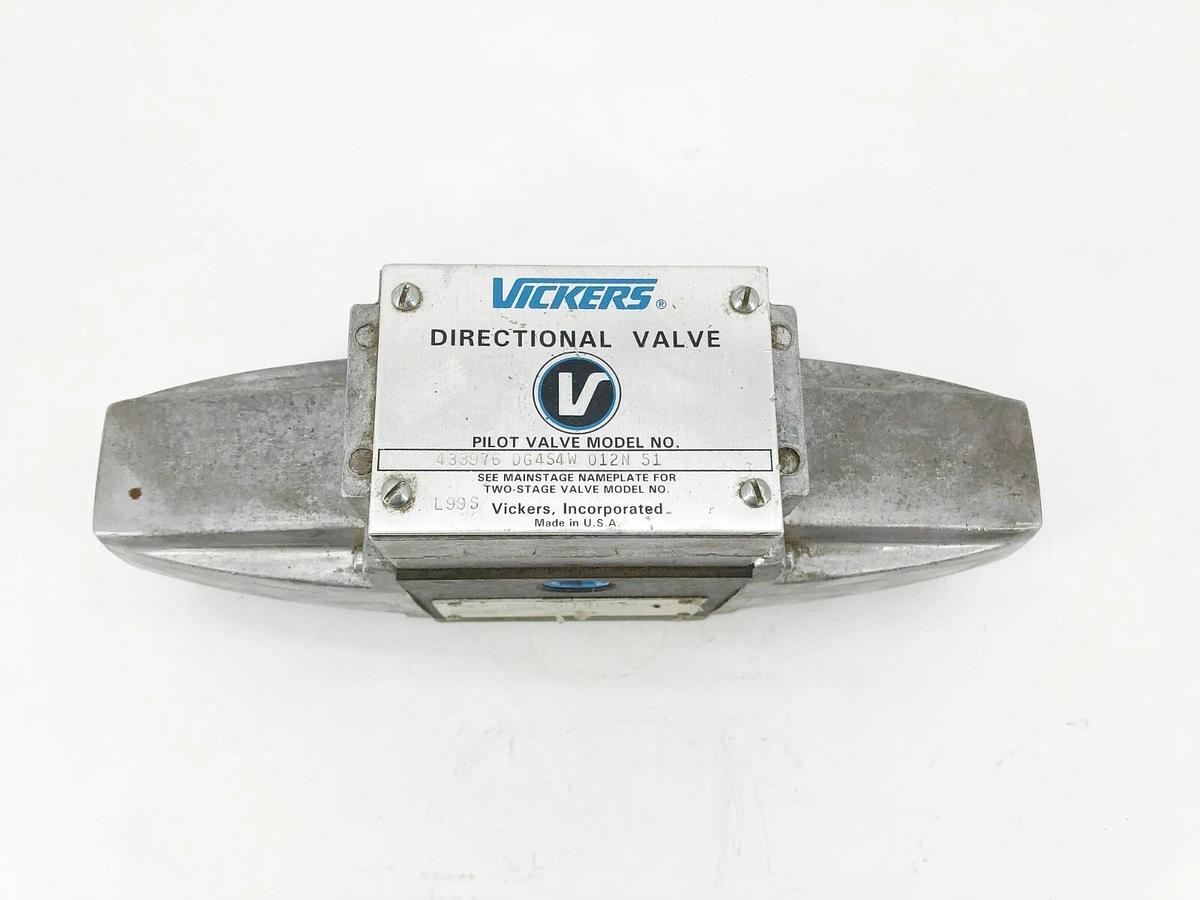New Vickers DG4S4W-012N-51 Directional Control Valve 115V .61A 433976