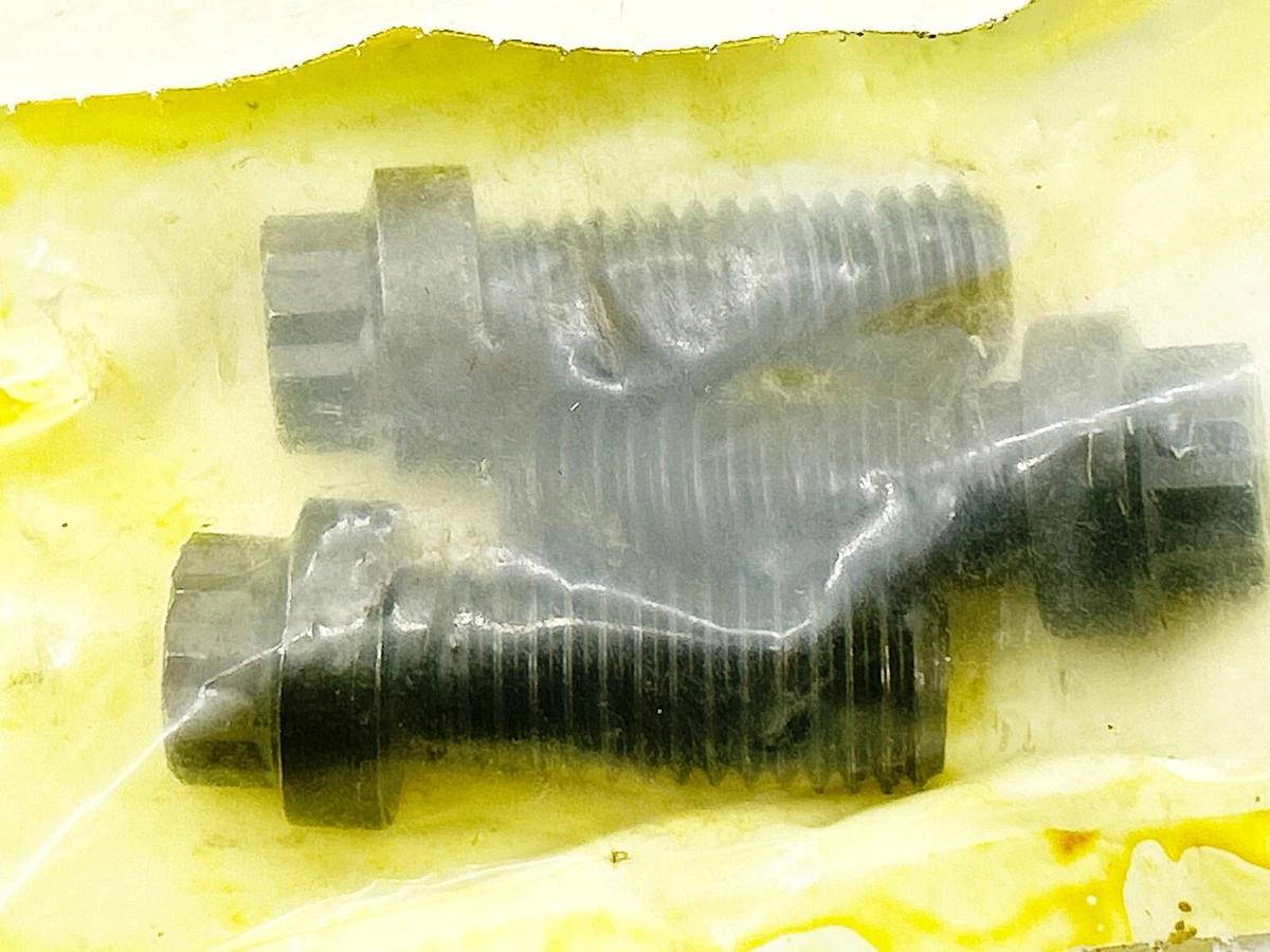 New Pack of 19 Sullair 408-125 Bolts