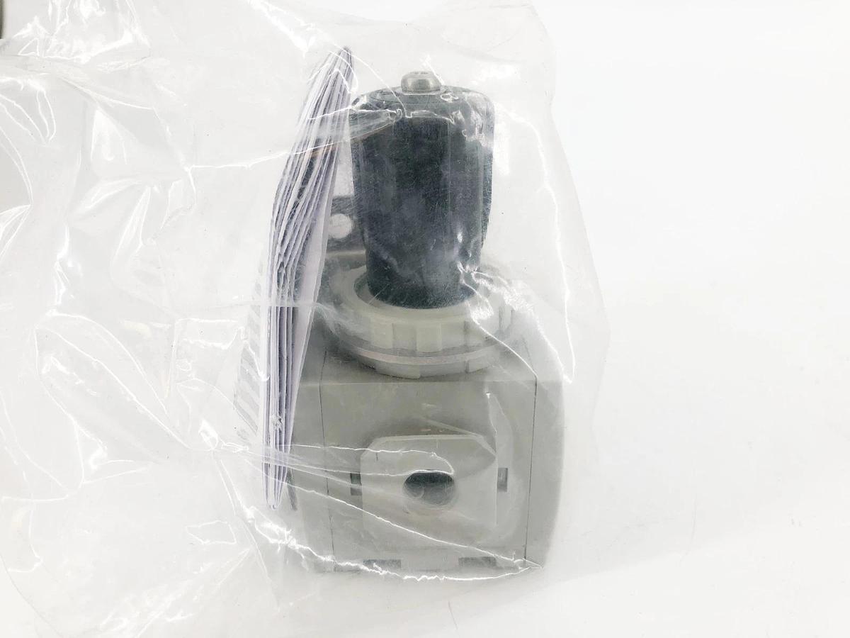 New Aventics 8651AM002F3CZG0 Manifold Regulator 7-125psig 1/4" NPTF
