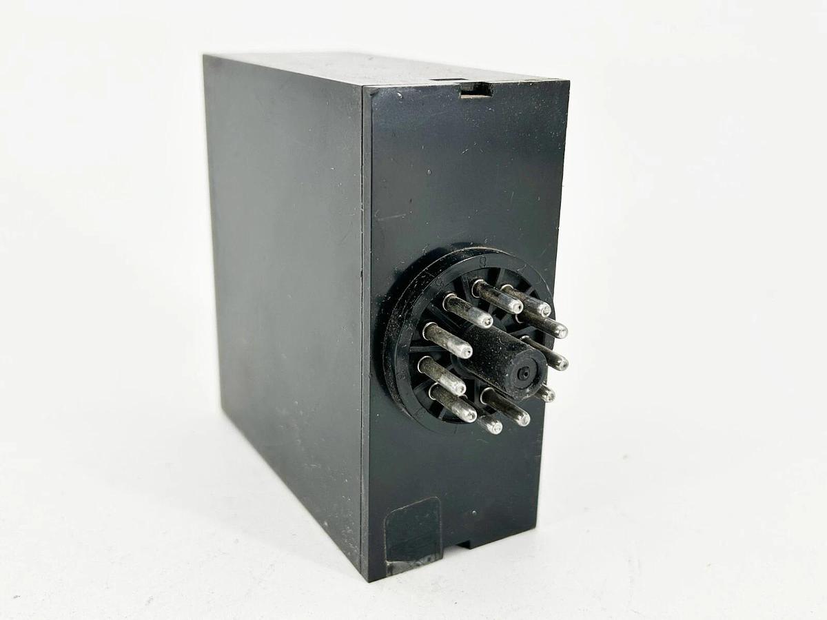 Used Electromatic SXS 128 120 Current Supply Relay 120VAC 11Pin