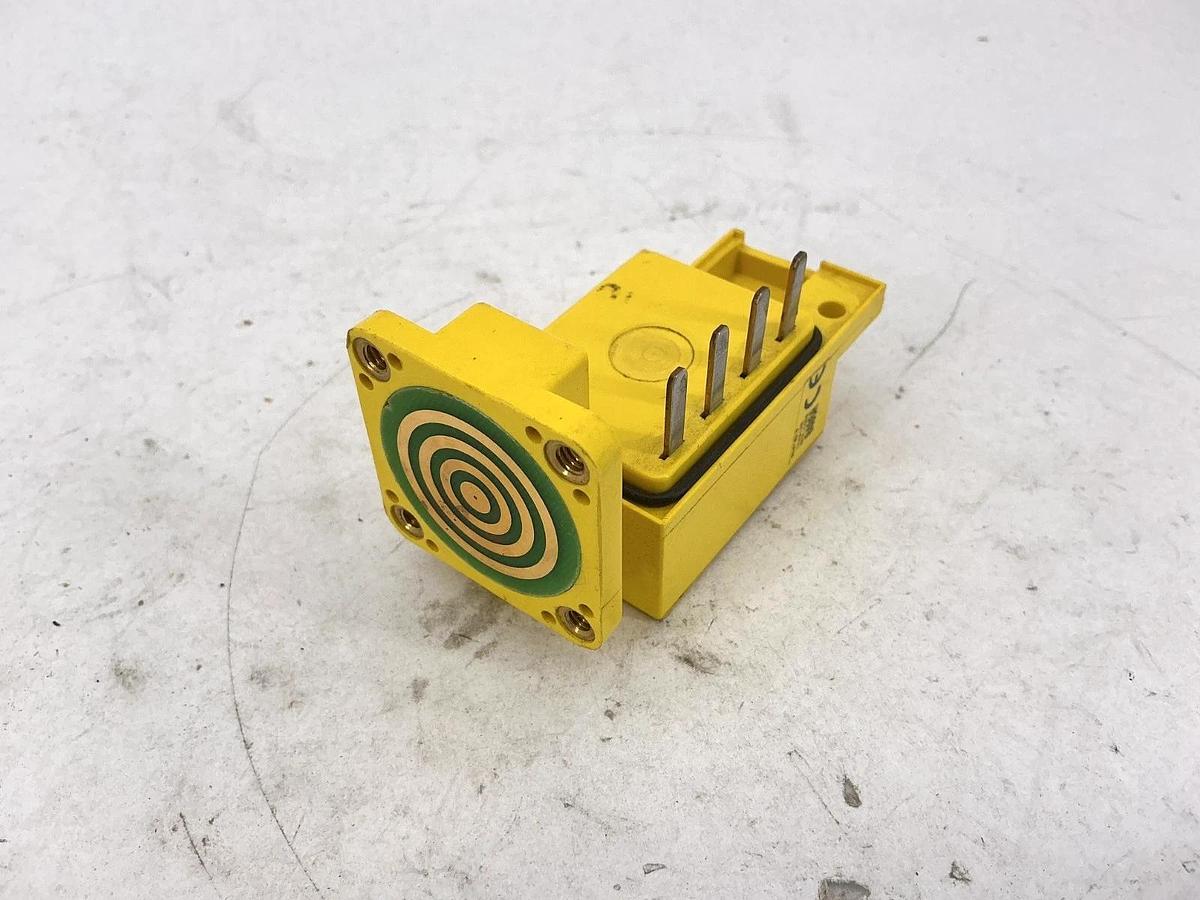 Used Banner Engineering RPBT Maxi-Beam Power Block Photoelec Sensor 4P 10/30VDC 25643