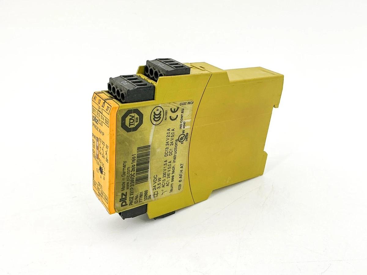 Used Pilz PNOZXV1P Safety Relay 24VDC 3.5W PNOZ XV1P 3/24VDC 2N/O 1N/O T 777601
