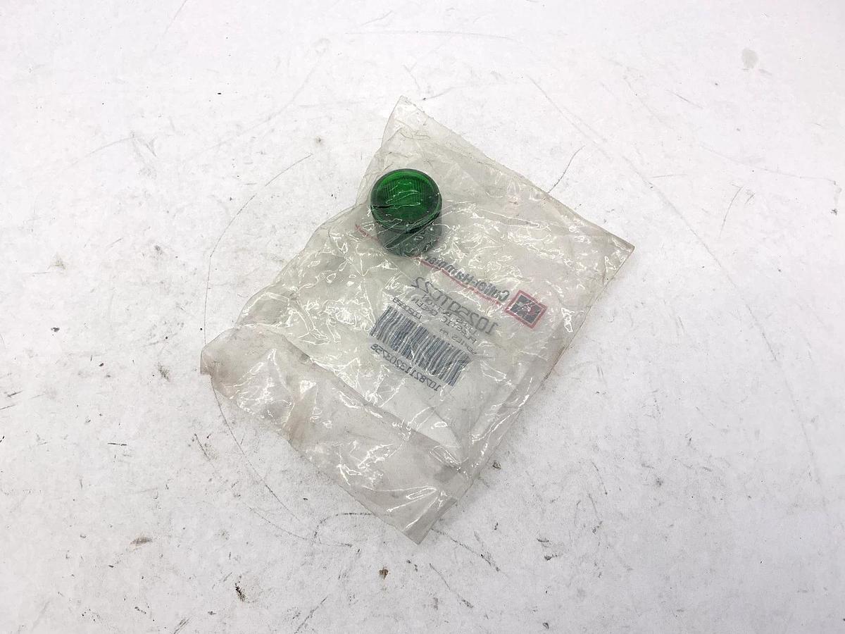 Lot of 5 New Cutler-Hammer 10250TC22 Lens Button Plastic-Green Eaton