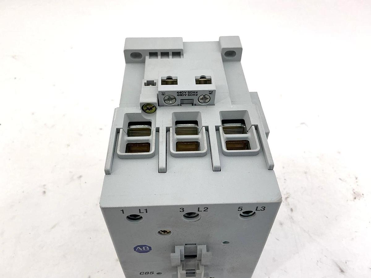 New Allen Bradley 100-C85B10 Ser A Contactor 3-Poles 1 NO Aux 440/480V 100C85*00